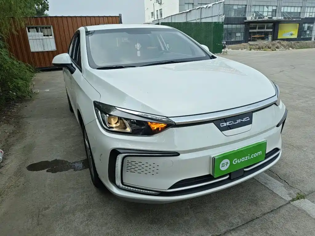 BAIC EU5 — миниатюра 4