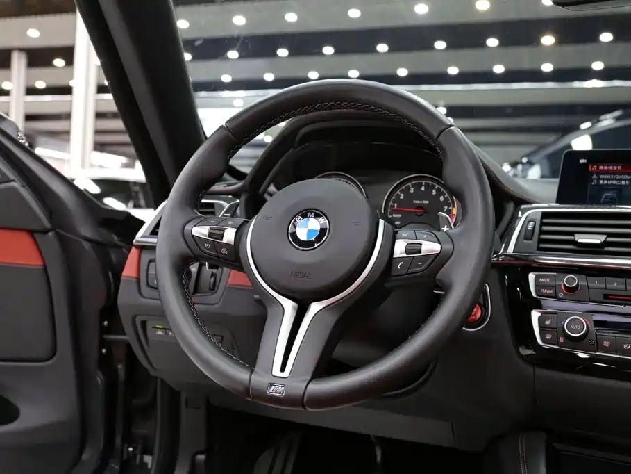 BMW M4 — миниатюра 14