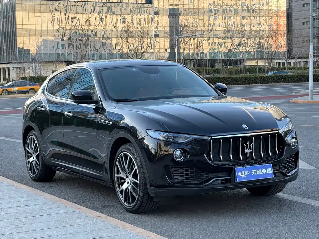 MASERATI LEVANTE