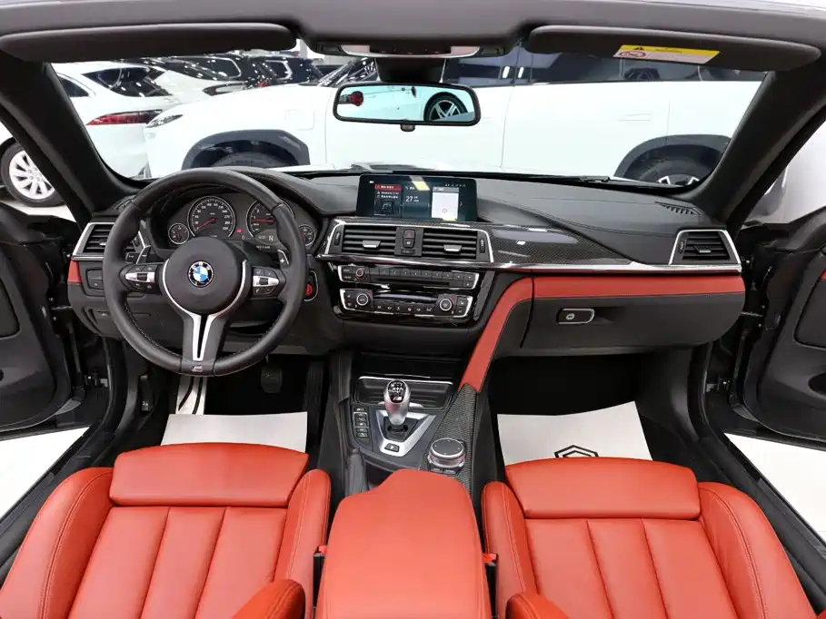 BMW M4 — миниатюра 12