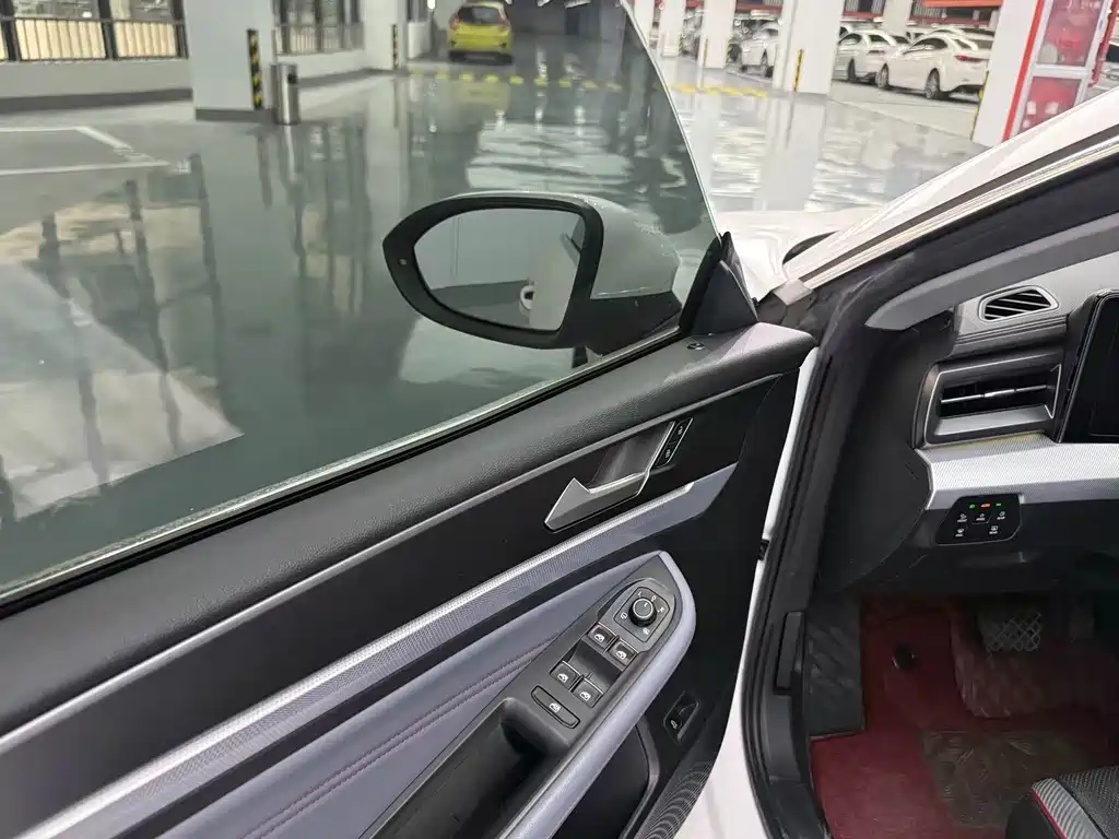 Volkswagen Lamando — миниатюра 6