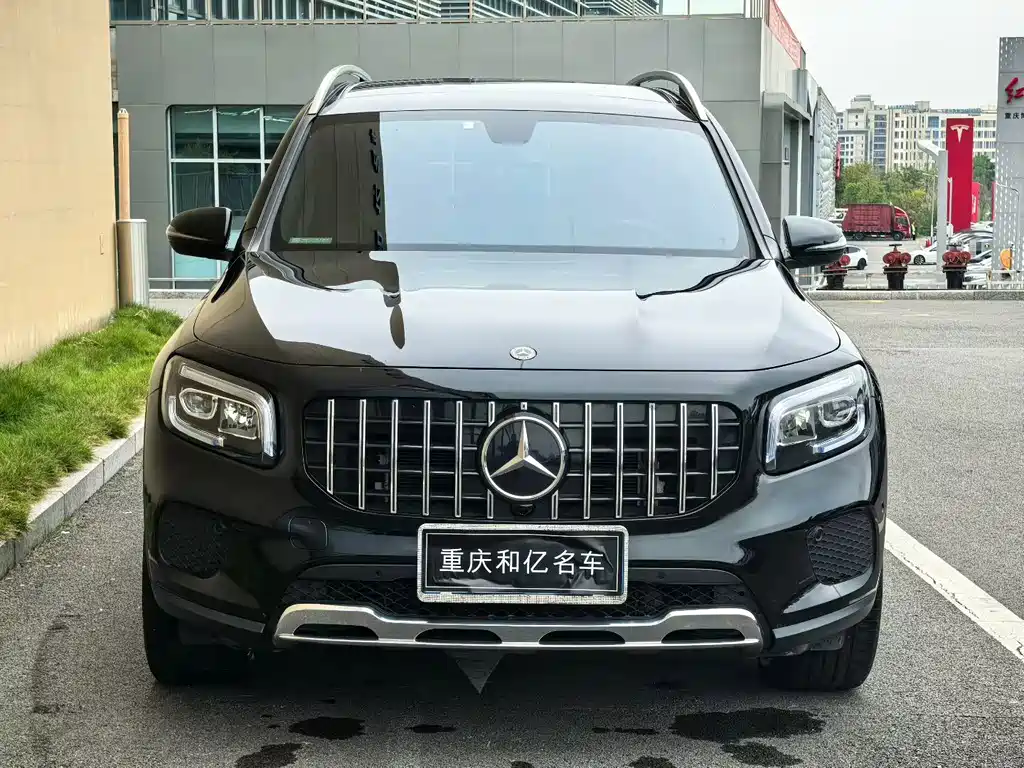 Mercedes-Benz GLB — миниатюра 2