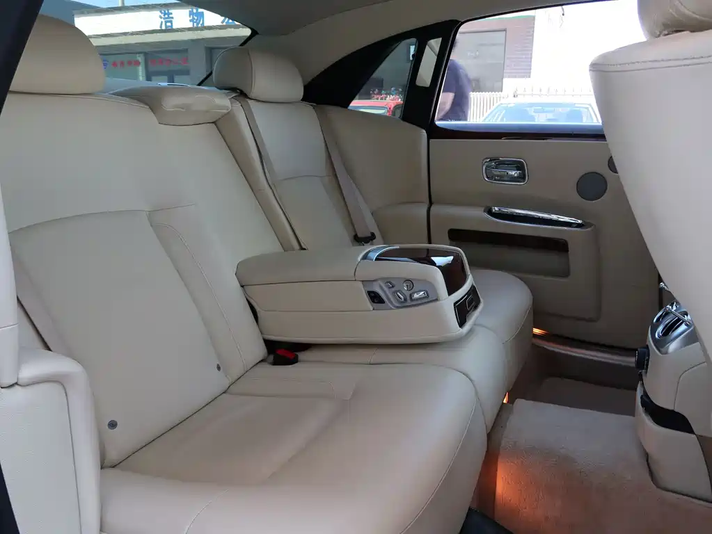 Rolls-Royce Ghost 2010 6.6T Standard