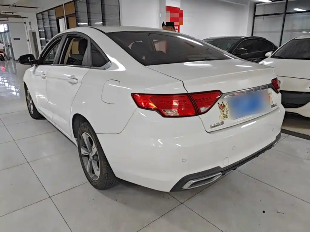 Geely Emgrand GL — миниатюра 5