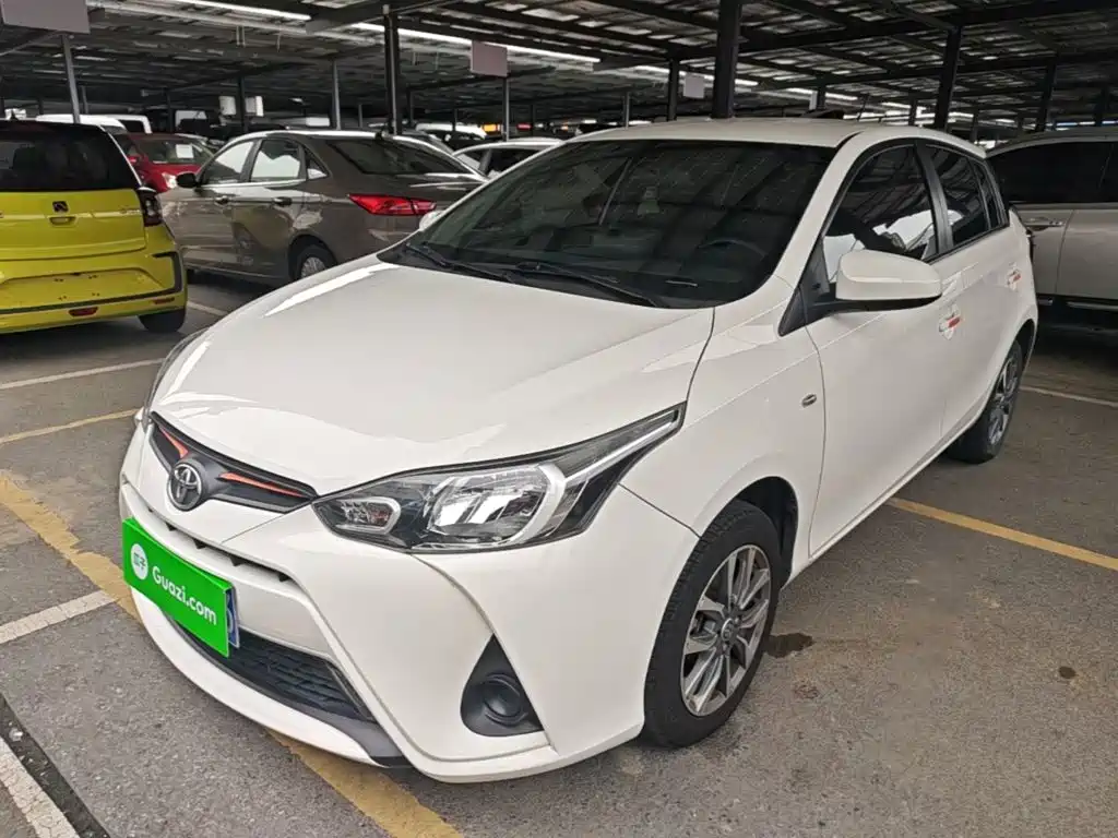Toyota Yaris L — миниатюра 2
