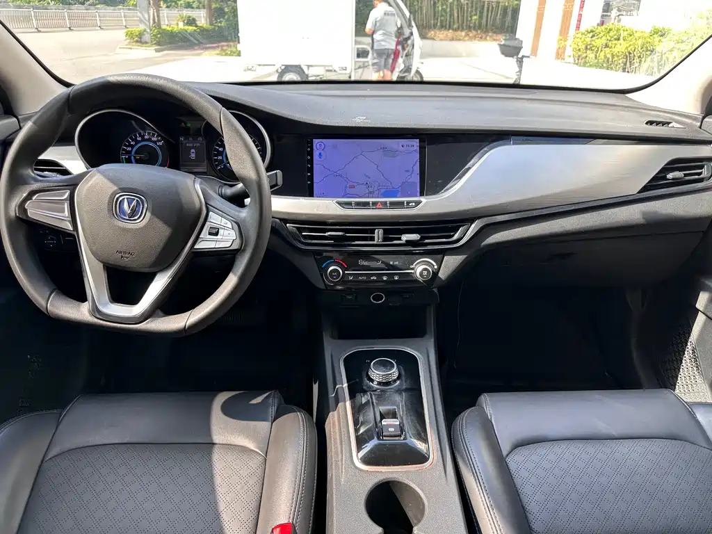 Changan Eado New Energy — миниатюра 7