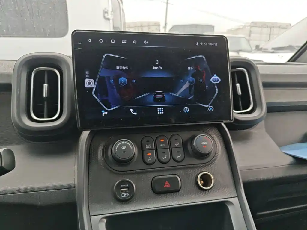 予风汽车 予风黄金仓 — миниатюра 13