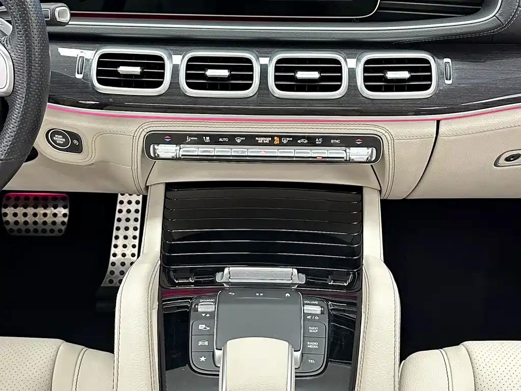 Mercedes-Benz GLS — миниатюра 19