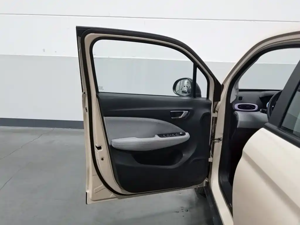 Leapmotor Leapmotor T03 — миниатюра 8