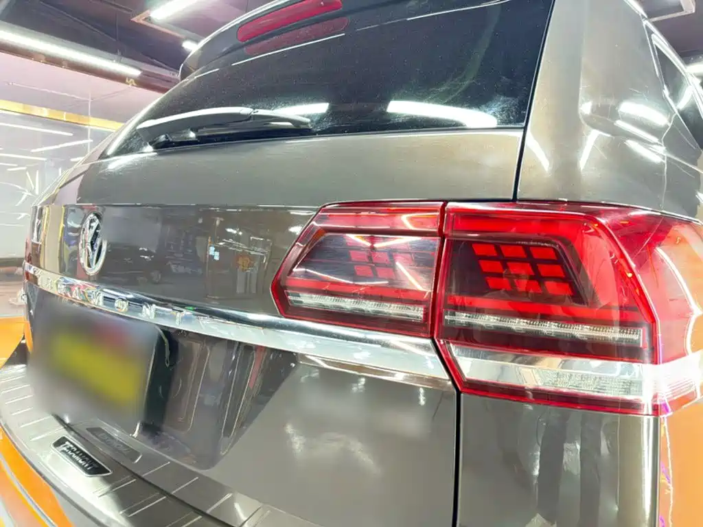 Volkswagen Teramont — миниатюра 9