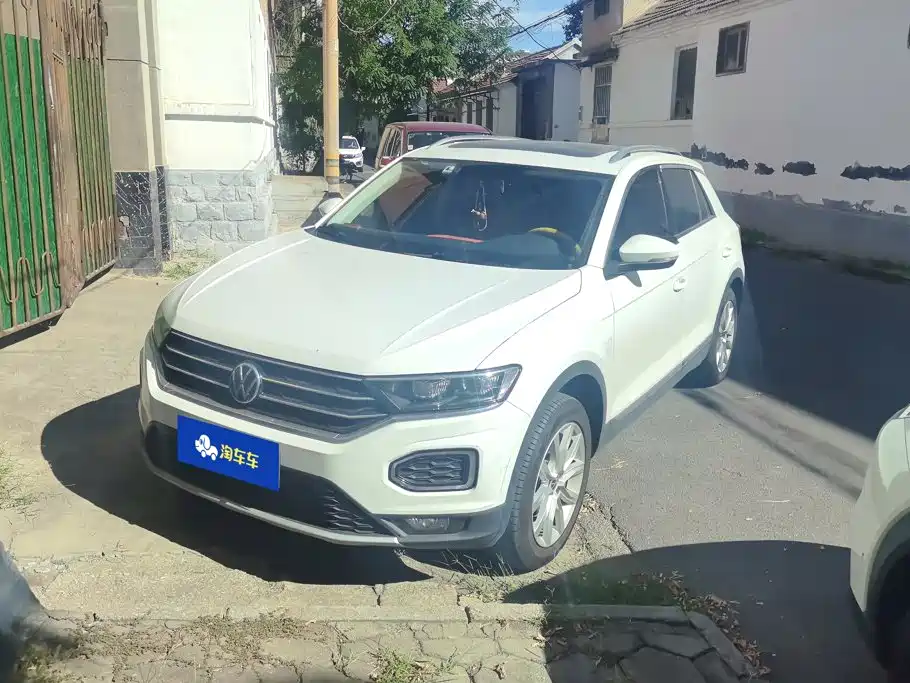 Volkswagen T-Roc — миниатюра 2