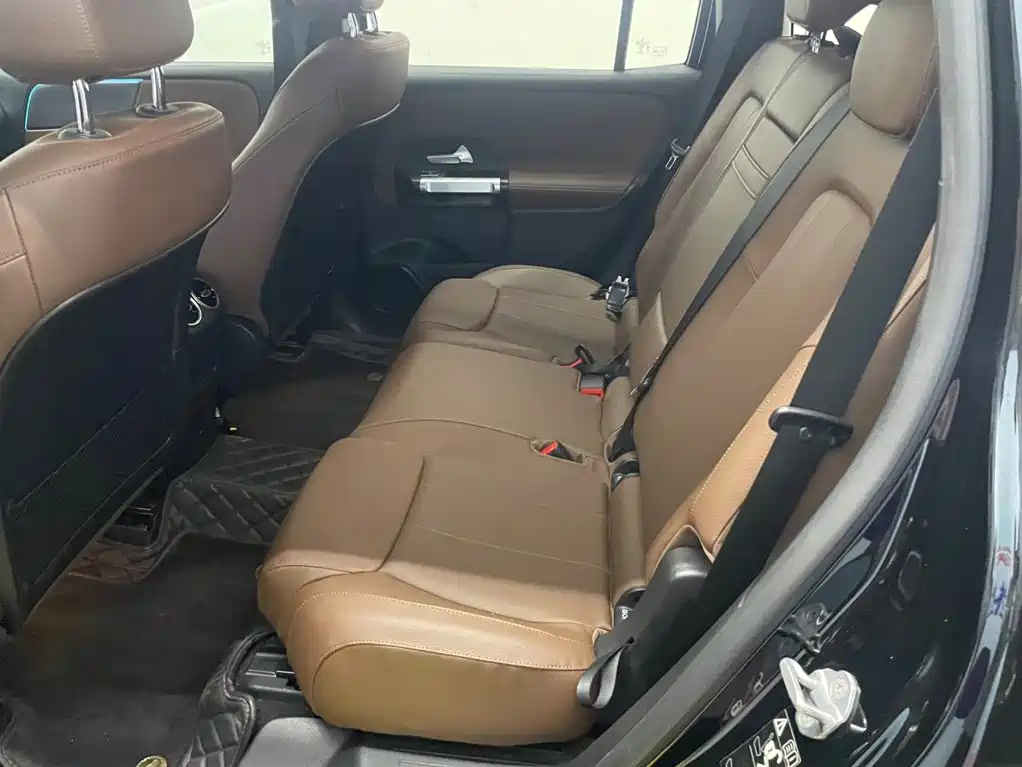 Mercedes-Benz GLB — миниатюра 7