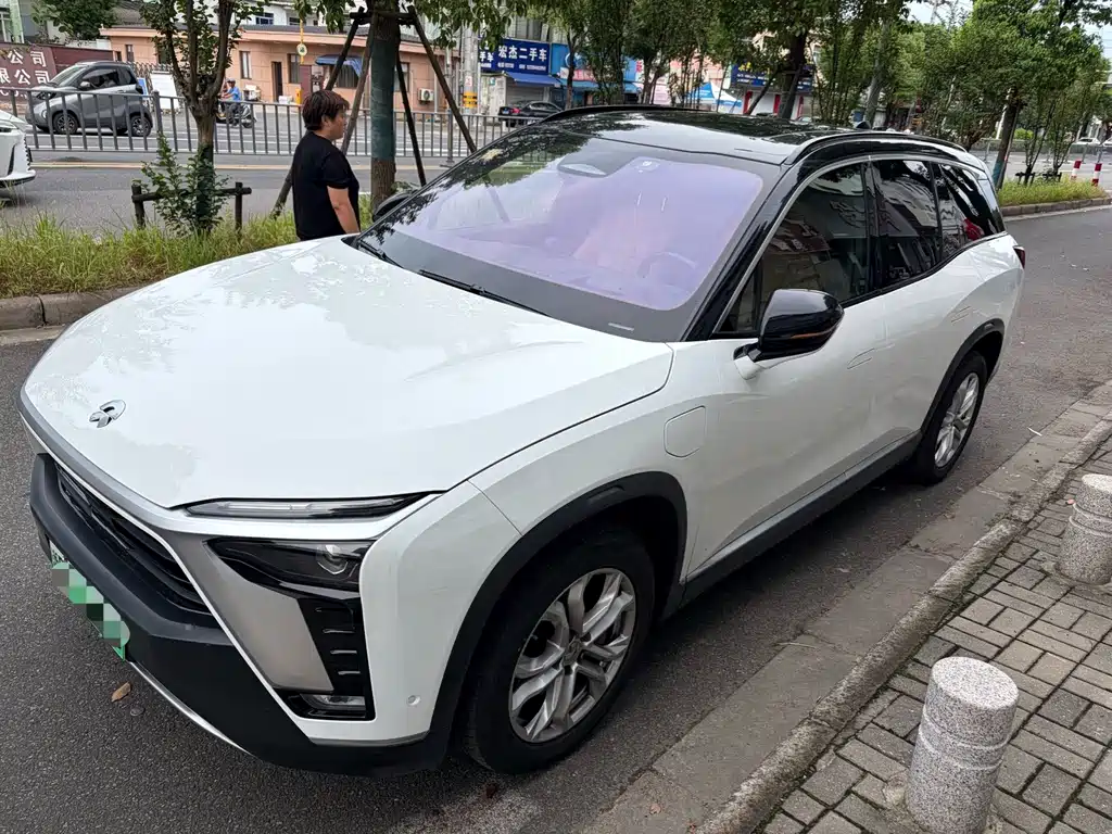 NIO ES8 — миниатюра 2