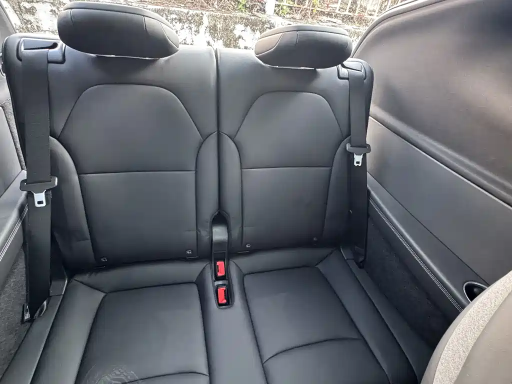 Tesla Model Y L — миниатюра 14