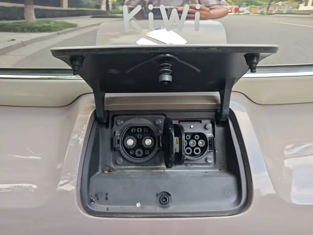 Baojun KiWi EV — миниатюра 23