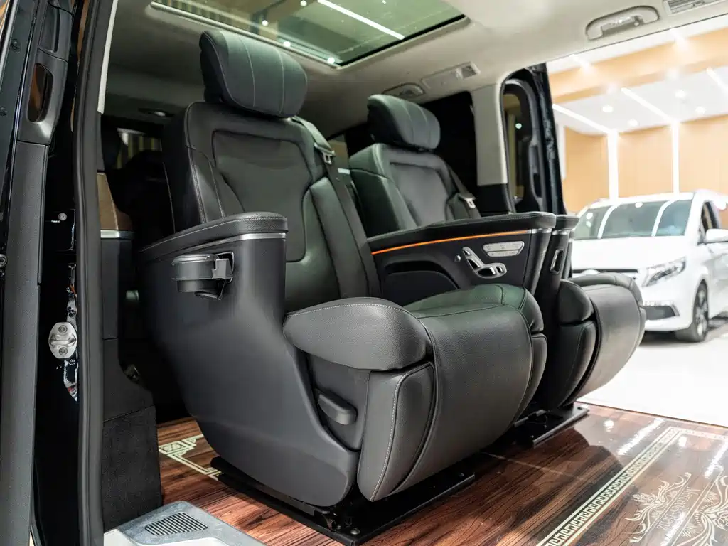 Mercedes-Benz V-Class — миниатюра 9