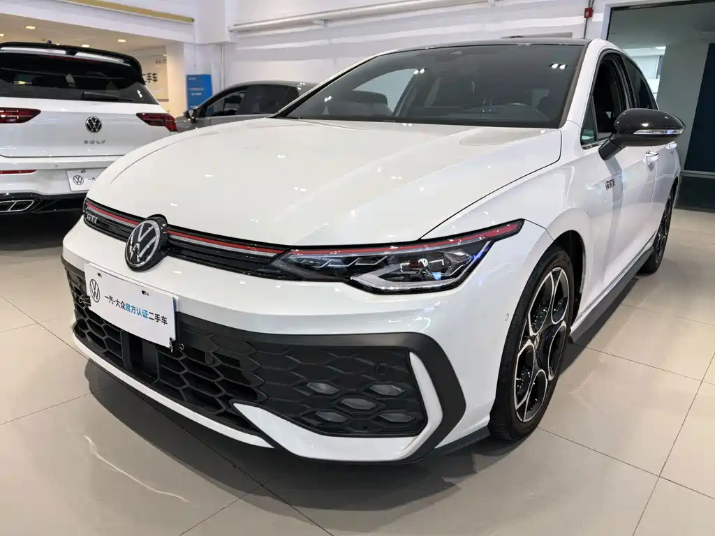 Volkswagen Golf GTI