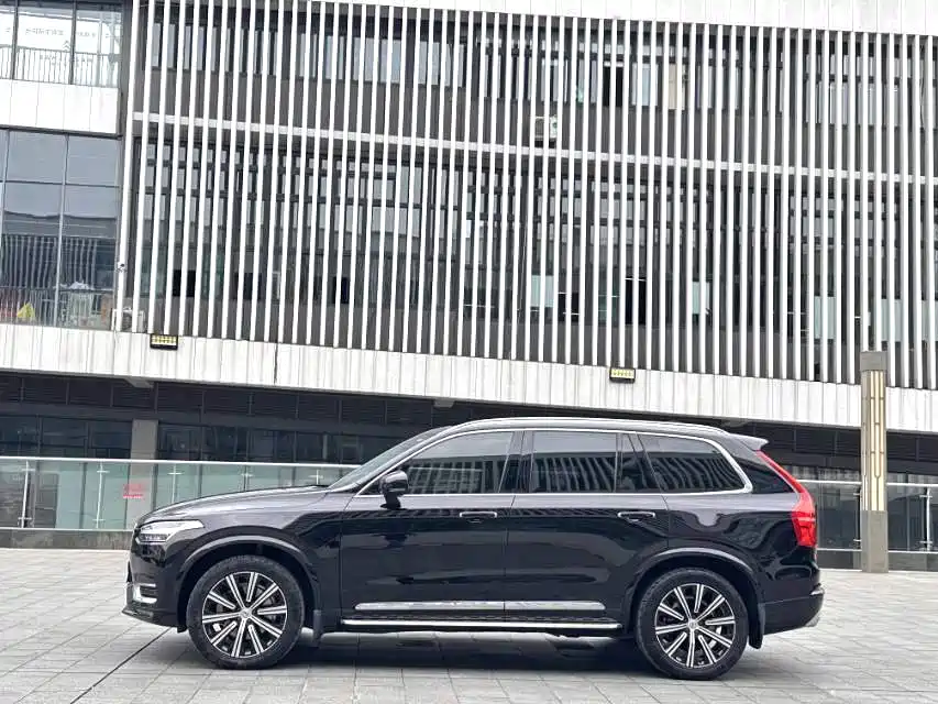 Volvo XC90 2020 T6 Luxury 7 мест