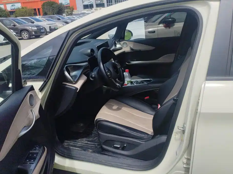 BYD Dolphin — миниатюра 9