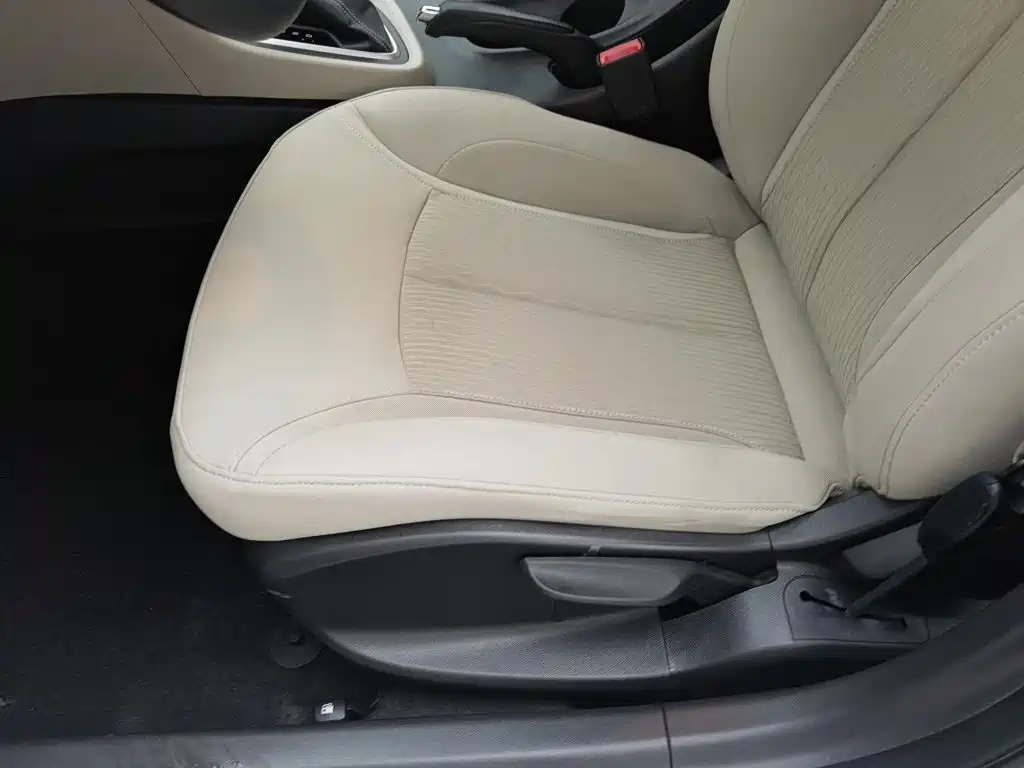 Buick Excelle — миниатюра 20