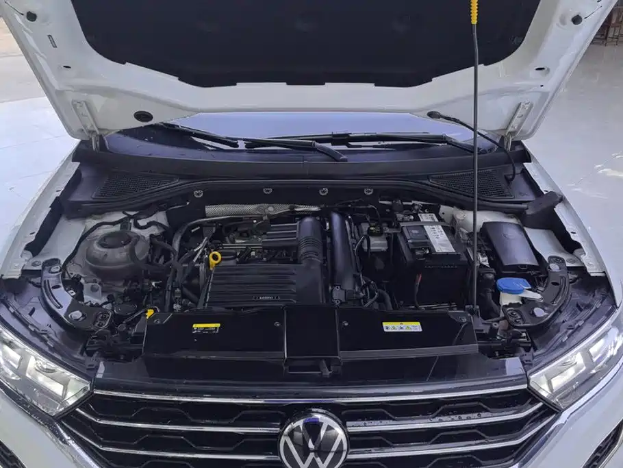 Volkswagen T-Roc — миниатюра 10