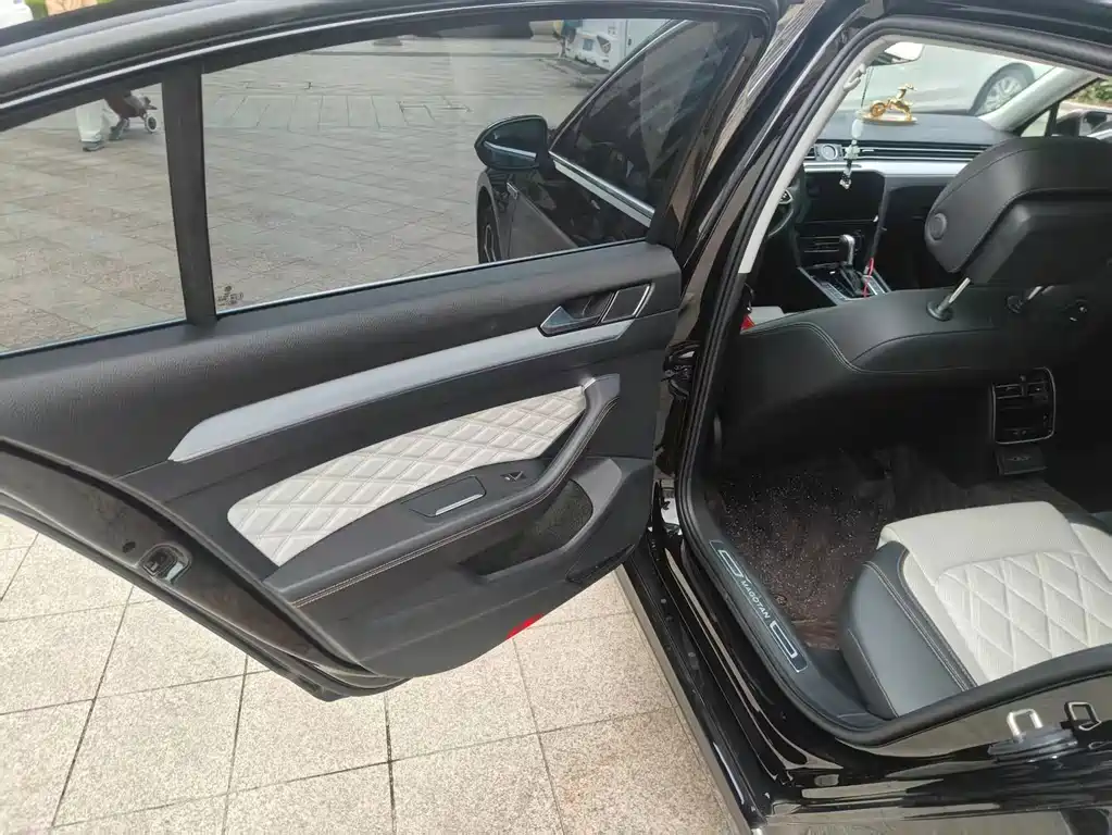 Volkswagen Magotan — миниатюра 7