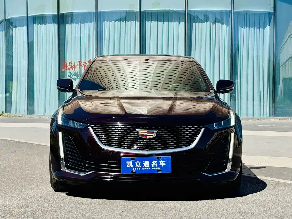 Cadillac CT5 — миниатюра 2