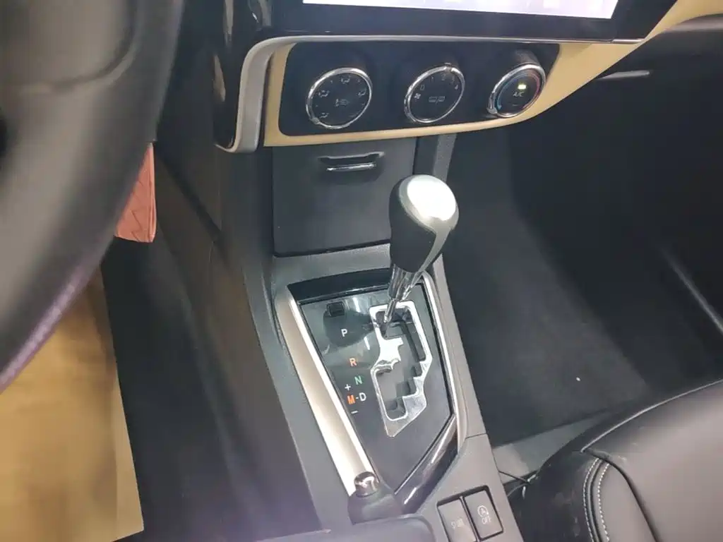 Toyota Corolla — миниатюра 14