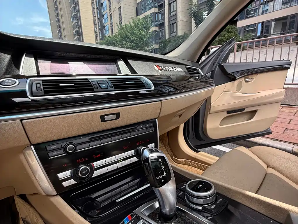 BMW 5 Series GT — миниатюра 22