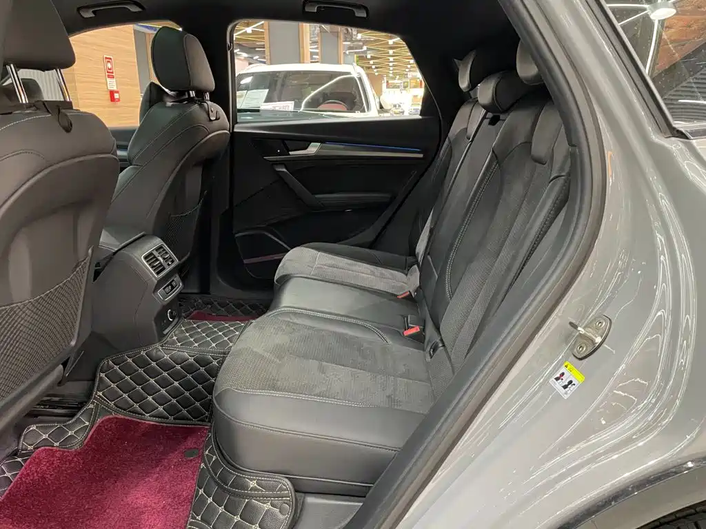 Audi Q5L Sportback — миниатюра 8