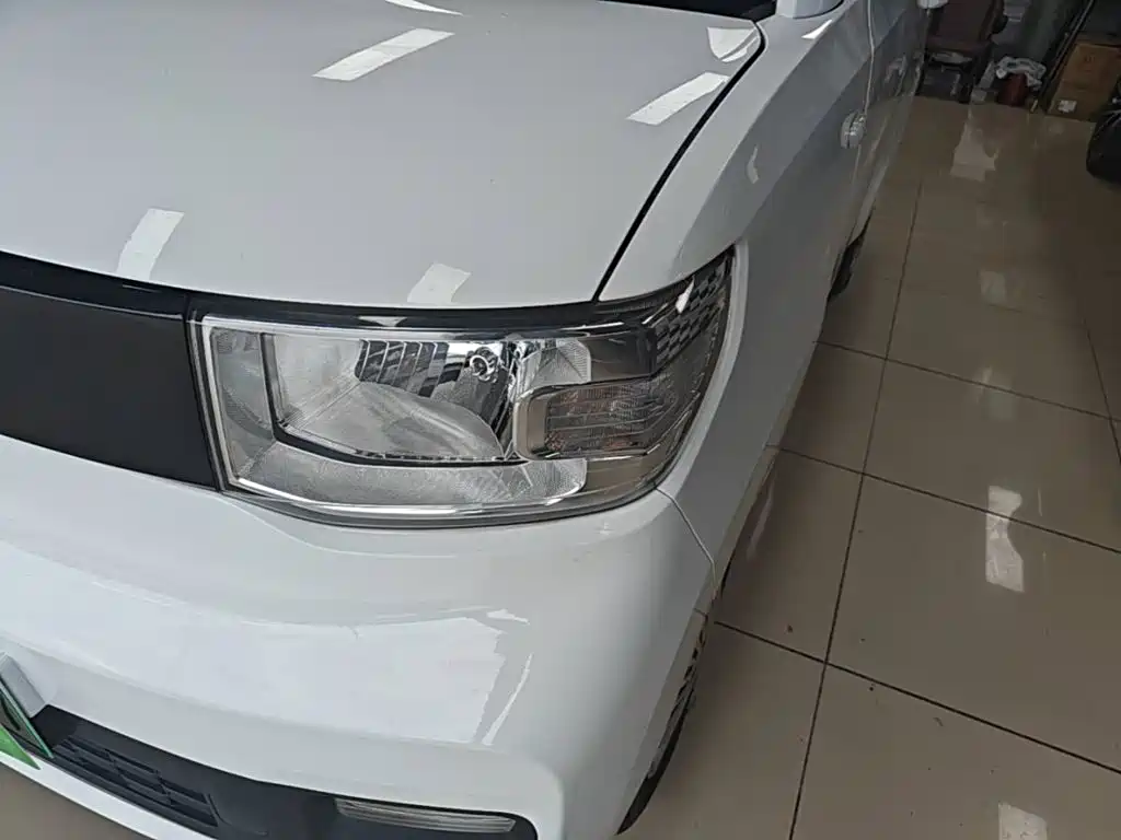 Wuling MINIEV — миниатюра 24