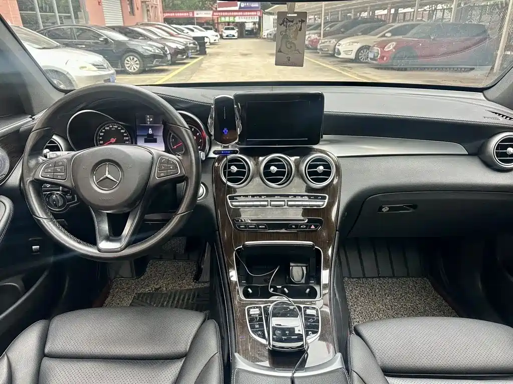 Mercedes-Benz GLC — миниатюра 8