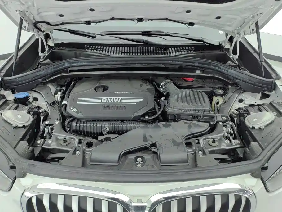 BMW X1 — миниатюра 10