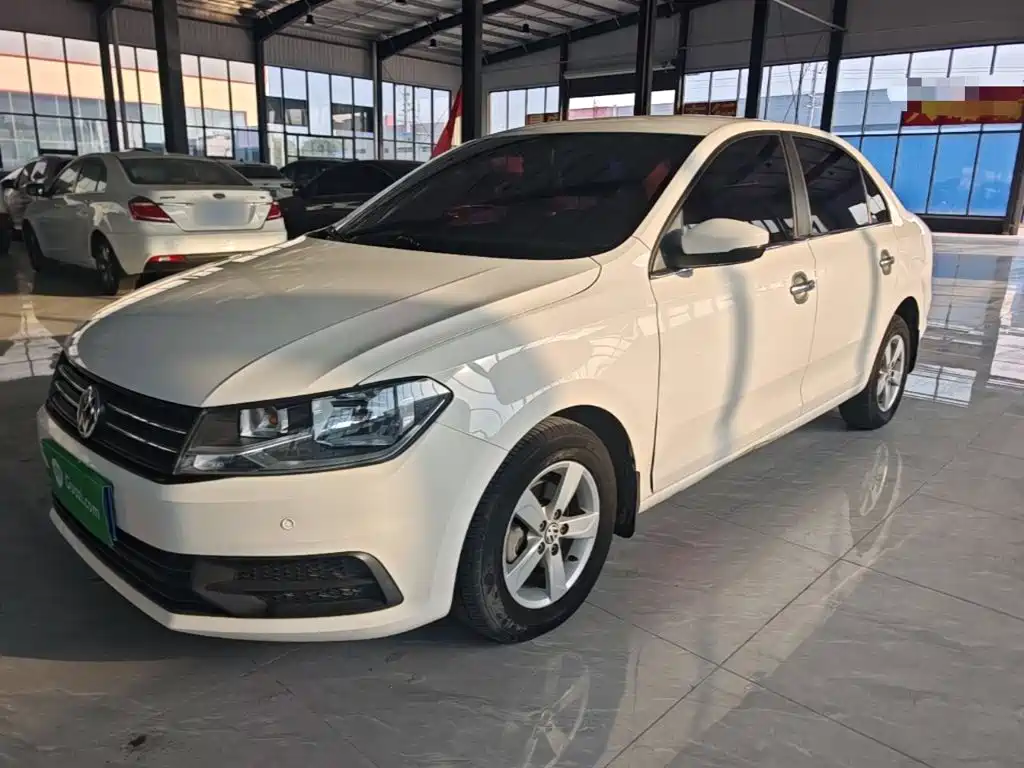 Volkswagen Santana — миниатюра 2