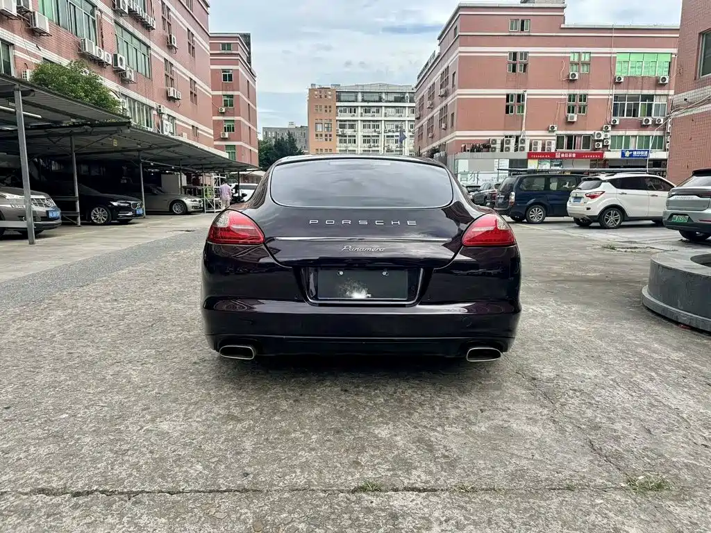 Porsche Panamera — миниатюра 3
