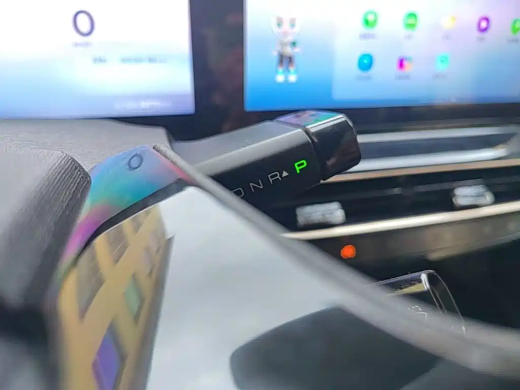 Baojun KiWi EV — миниатюра 14
