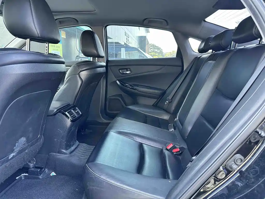 Honda Spirior — миниатюра 6