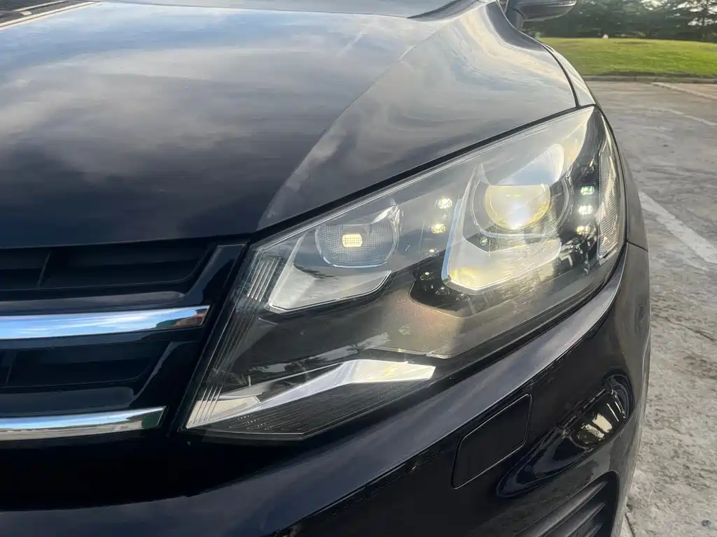 Volkswagen Touareg — миниатюра 9