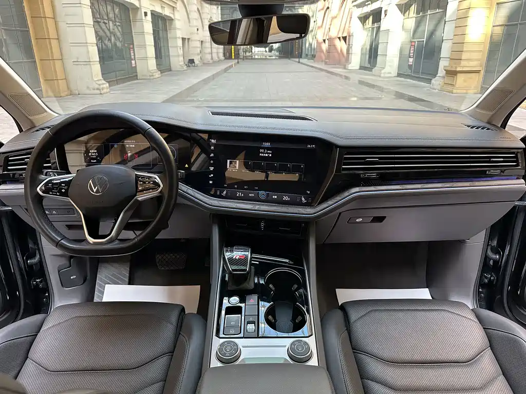 Volkswagen Touareg — миниатюра 8