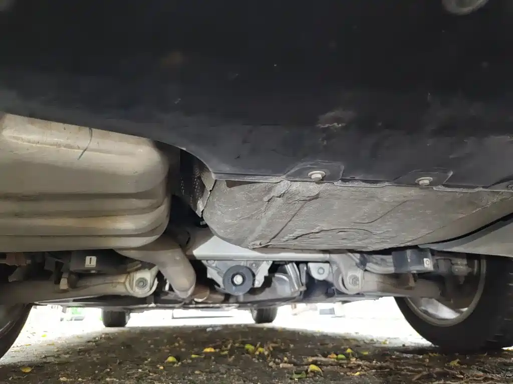 BMW 5 Series — миниатюра 25