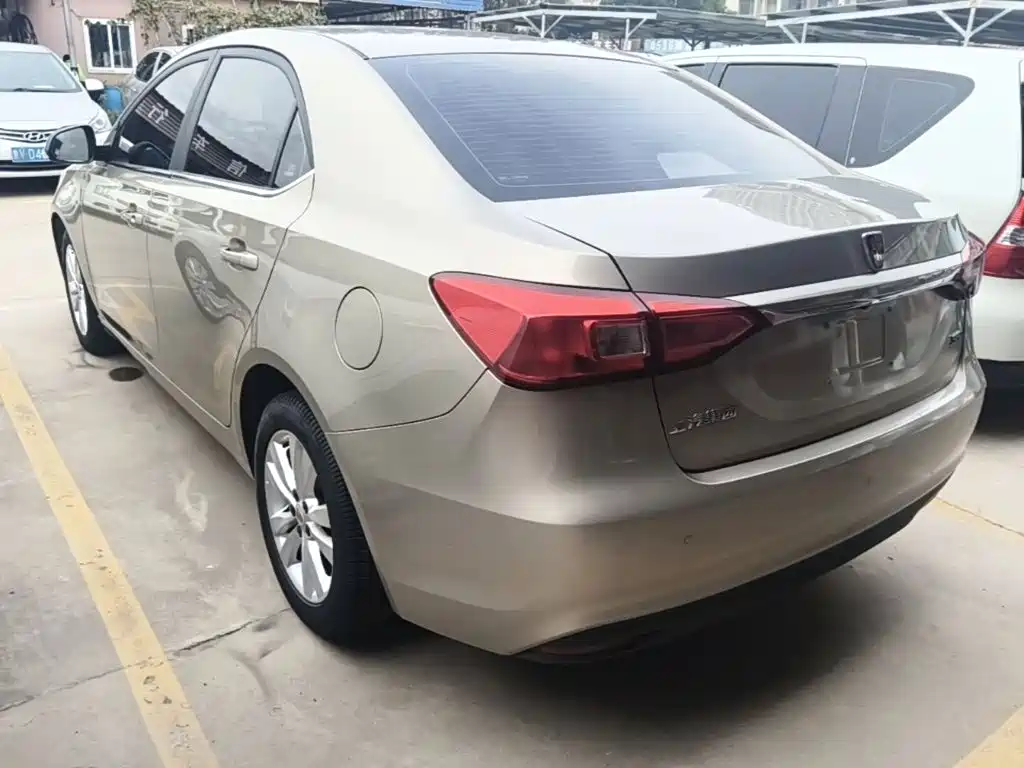 Roewe 360 — миниатюра 5