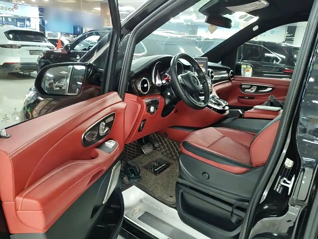 Mercedes-Benz V-Class — миниатюра 16