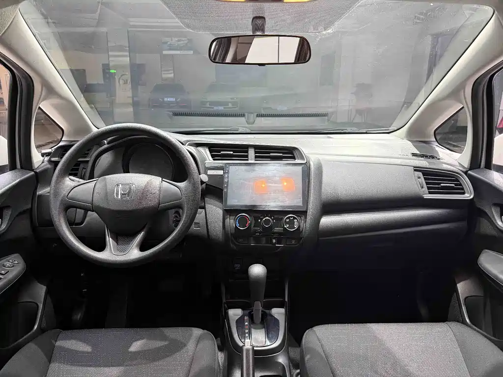 Honda Fit — миниатюра 5