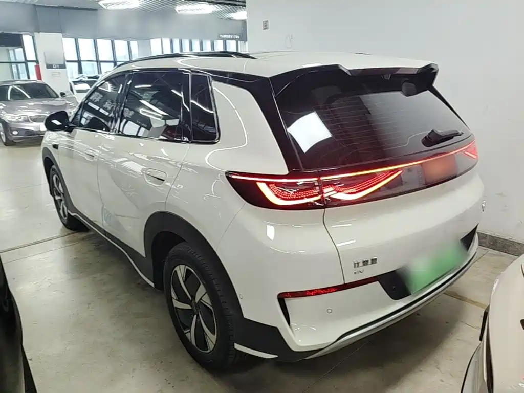 BYD Sealion 05 EV — миниатюра 5