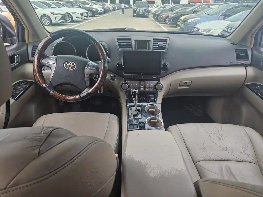 Toyota Highlander — миниатюра 7