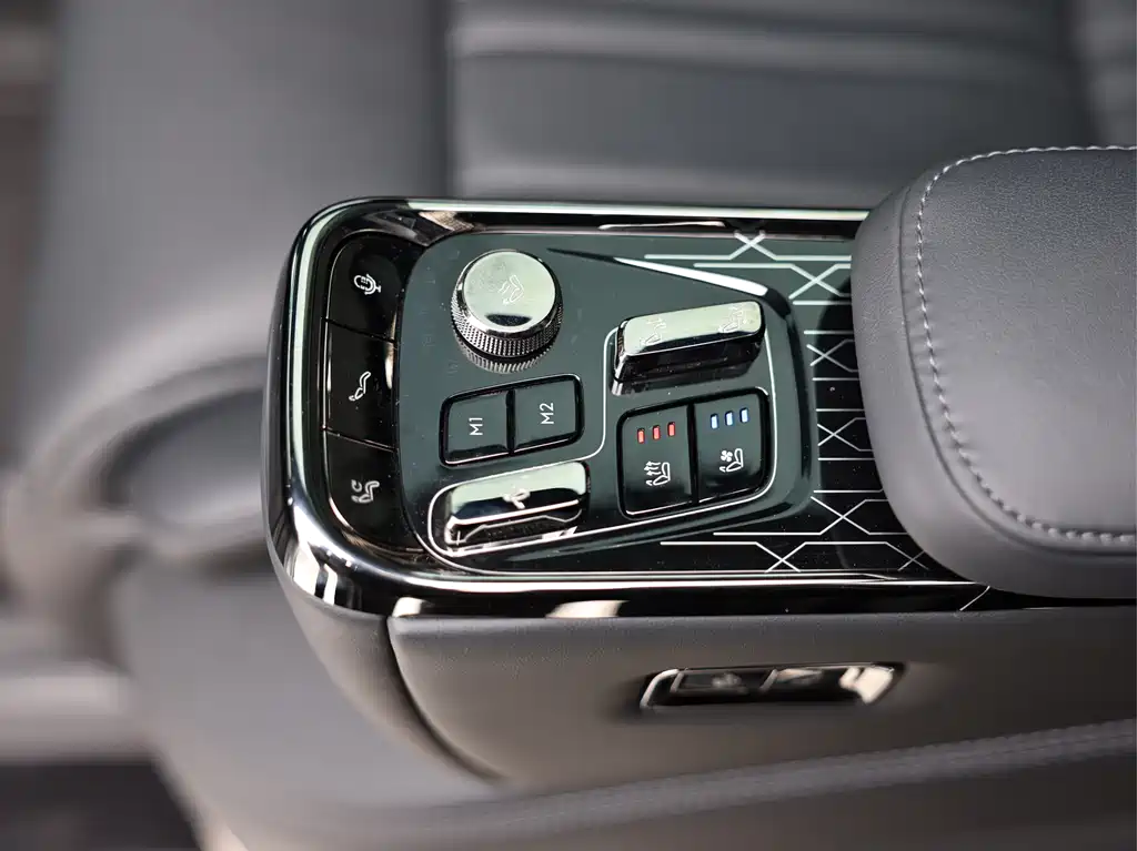 ZEEKR EXTREME KRYPTON 009