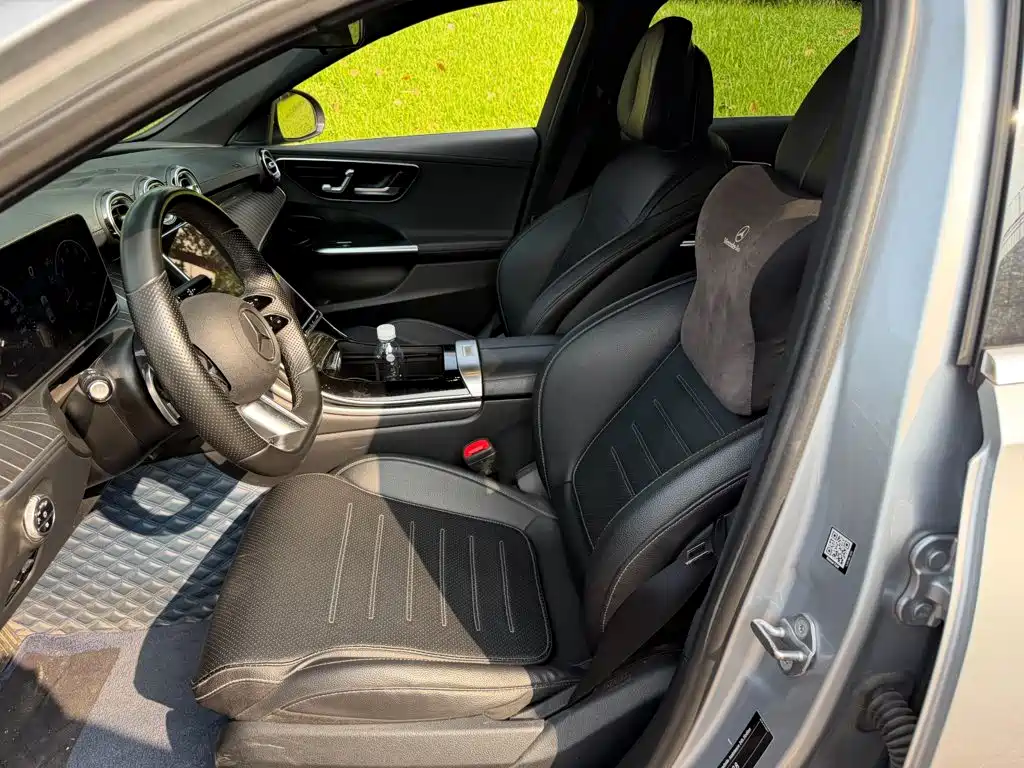 Mercedes-Benz C-Class — миниатюра 8