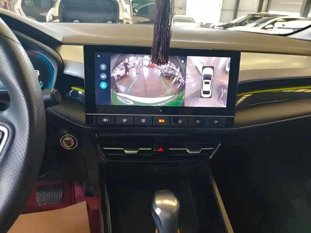 Roewe i5 — миниатюра 13