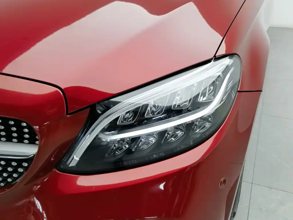 Mercedes-Benz C-Class — миниатюра 7