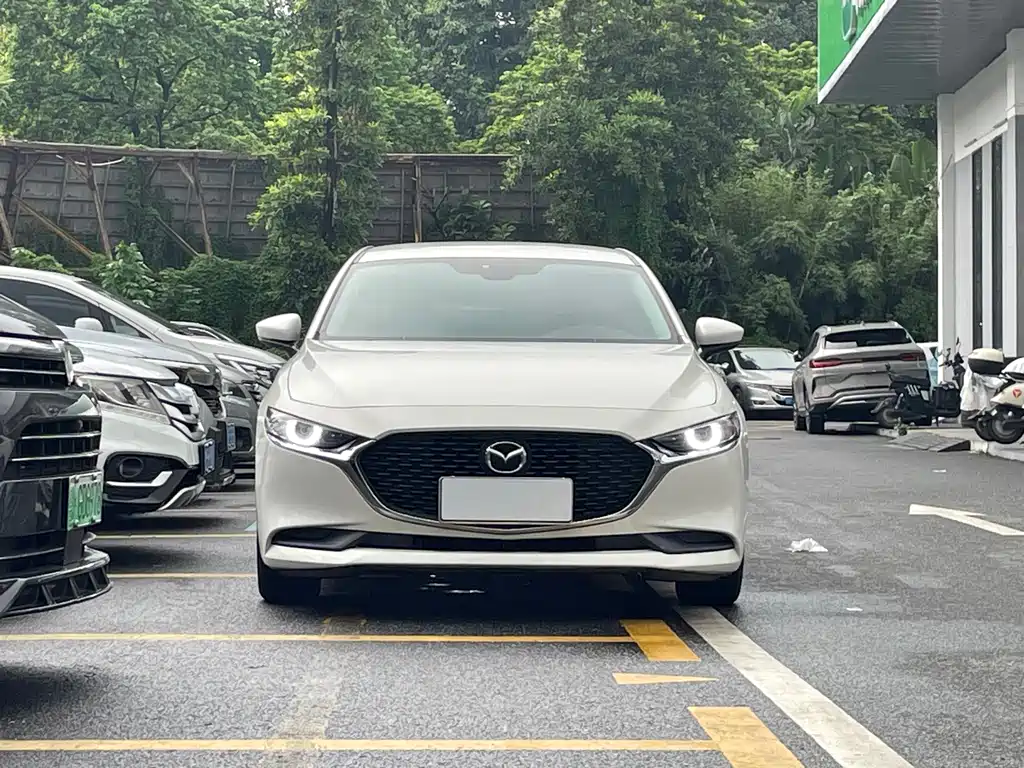 Mazda 3 Axela — миниатюра 2
